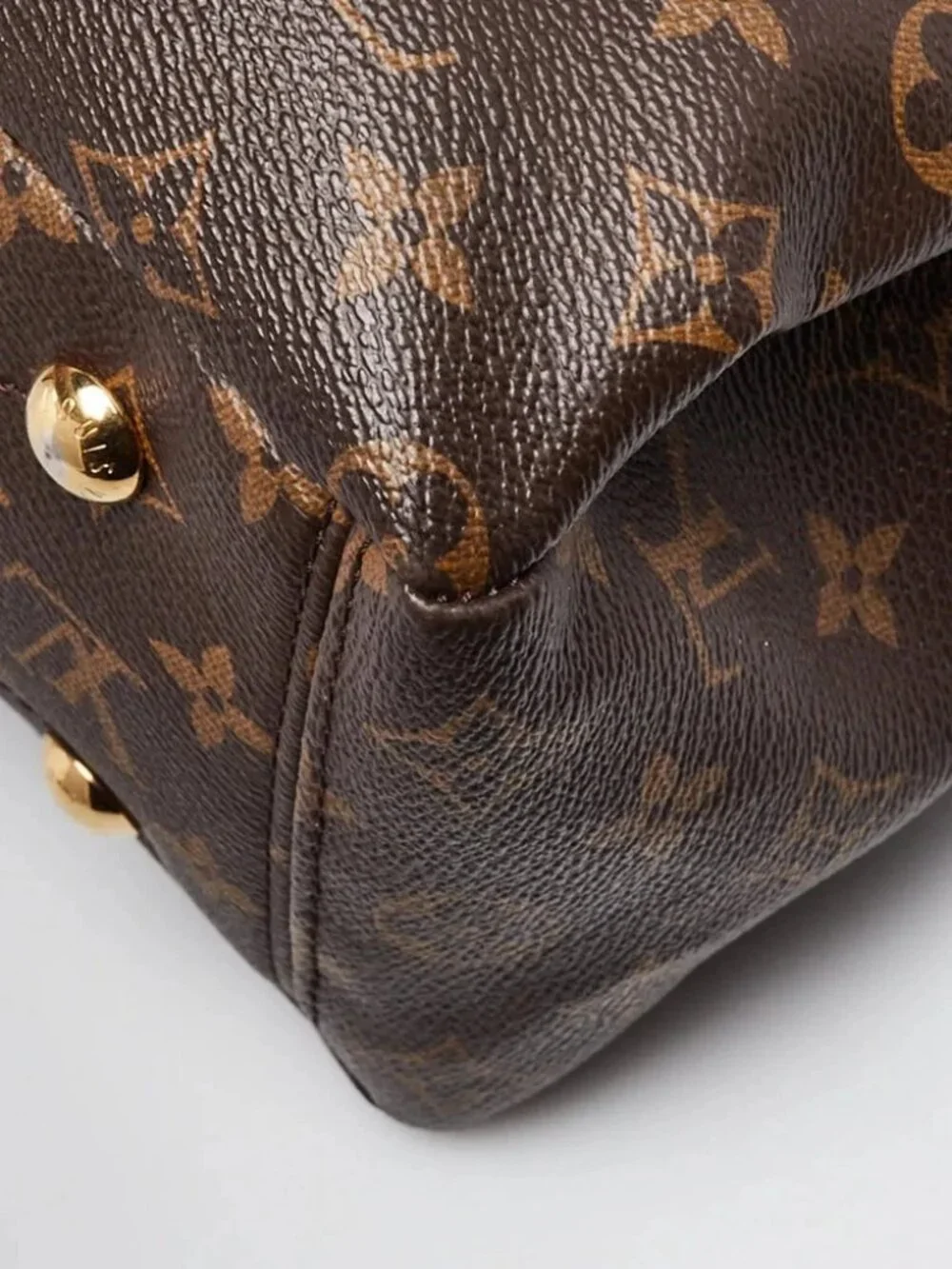 Louis Vuitton Aurore Monogram Canvas Pallas Bag